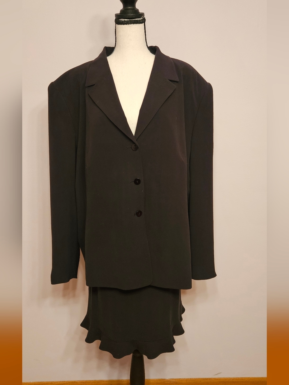 Talbot's Women's 2-Piece Black Silk Suit